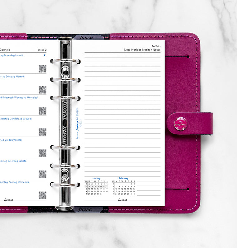 Week On One Page Diary With Notes - Personal 2025 Multilanguage