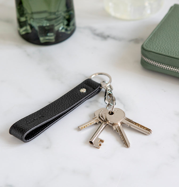 Norfolk Black Keyring 828615