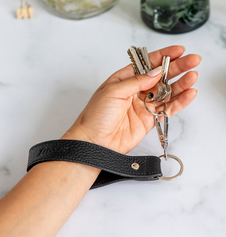 Norfolk Black Keyring 828615