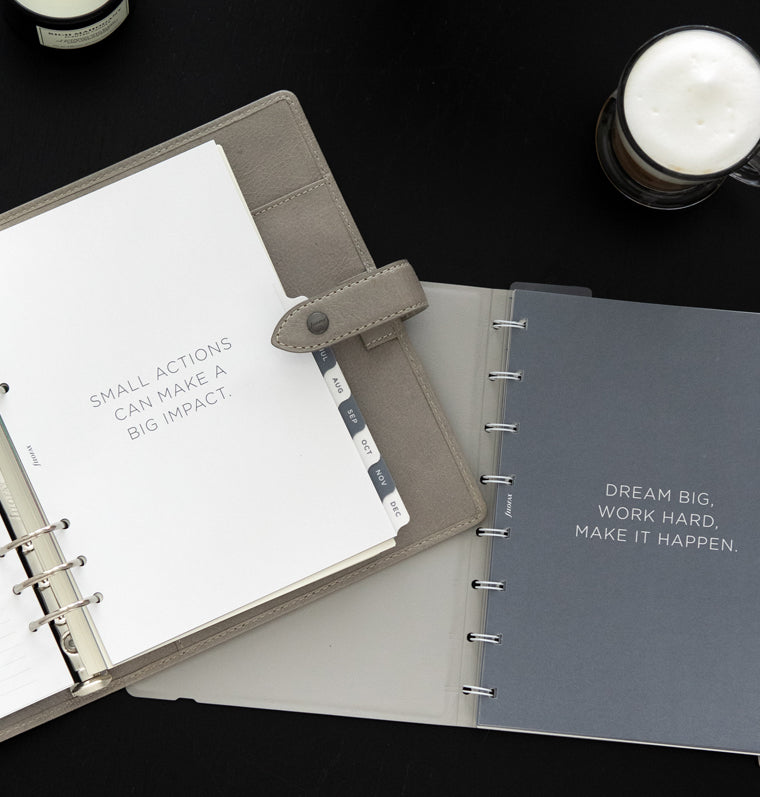 Minimal Monthly A5 Dividers lifestyle